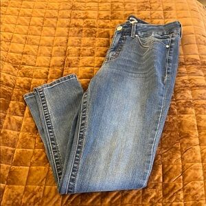 🪩Seven7 Blue Straight Leg Jeans with Subtle Fading